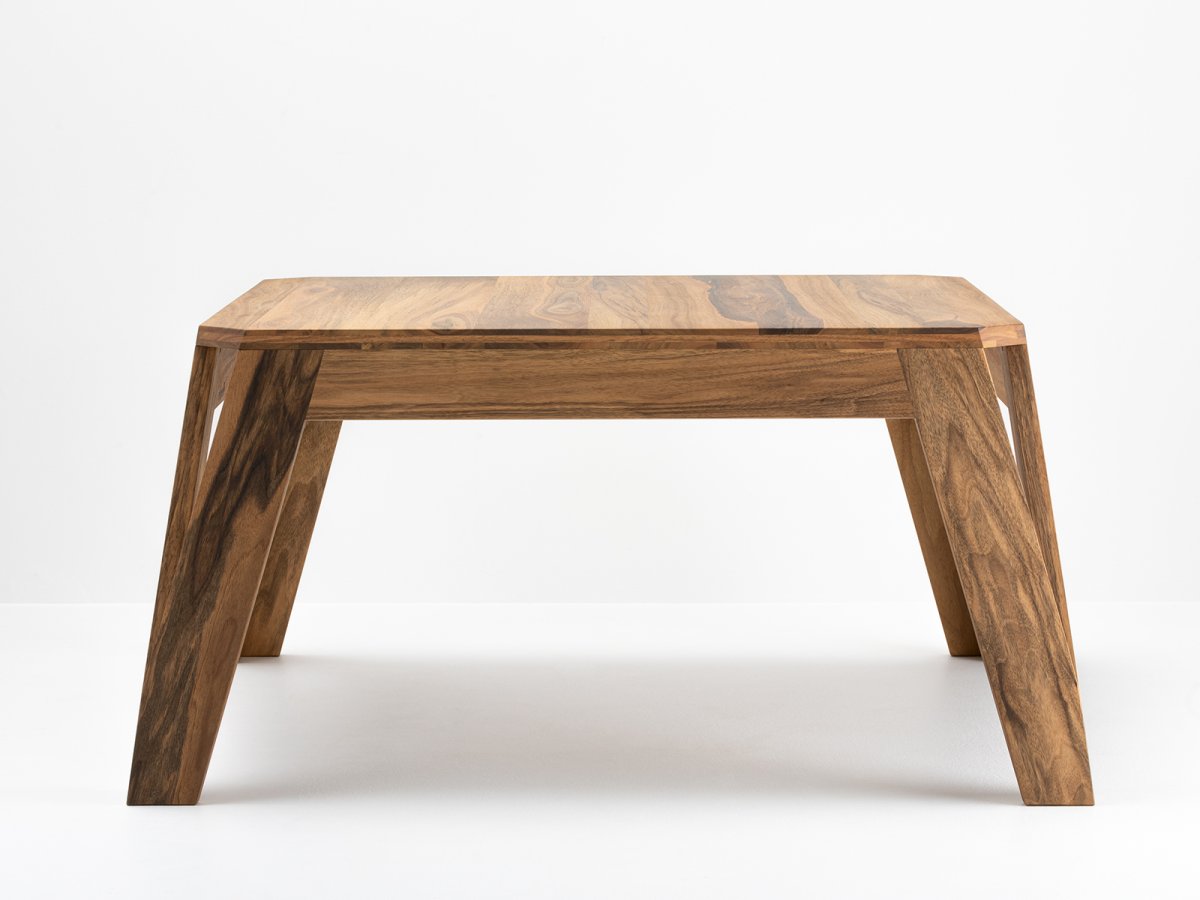 Table basse en noyer sur mesure bois et design made in France