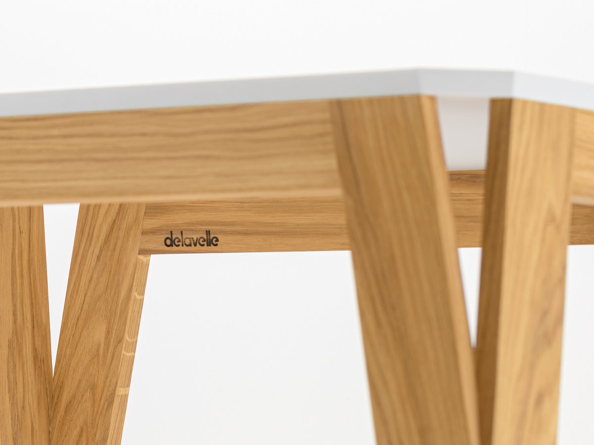 Table basse MéliMélo en chêne et résine HI-MACS® sur-mesure - Meuble design signé Delavelle