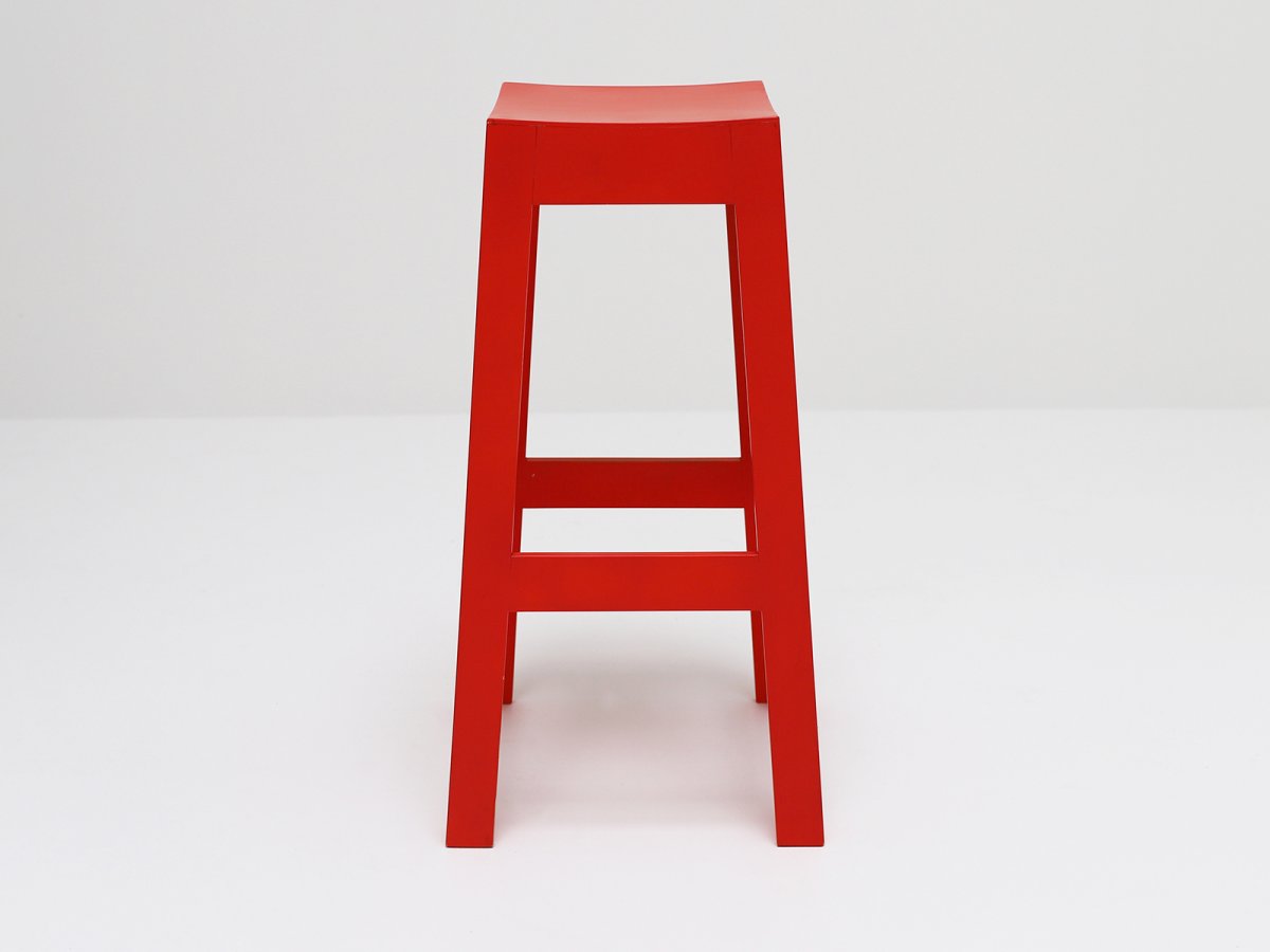 Tabouret de bar Wak en chêne laqué en occasion - Tabouret fabriqué en France