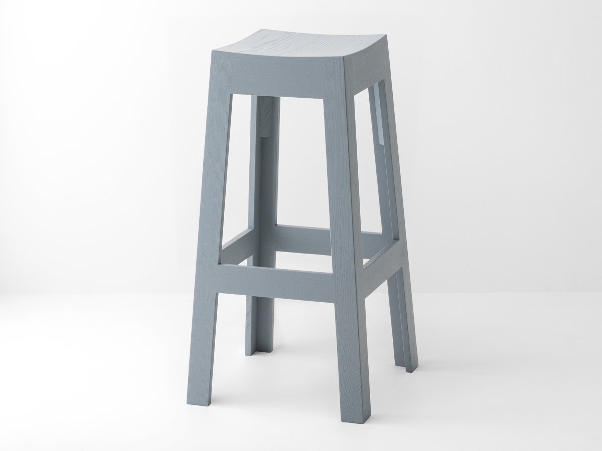 Tabouret en frêne laqué intégral sur mesure gris - Wak