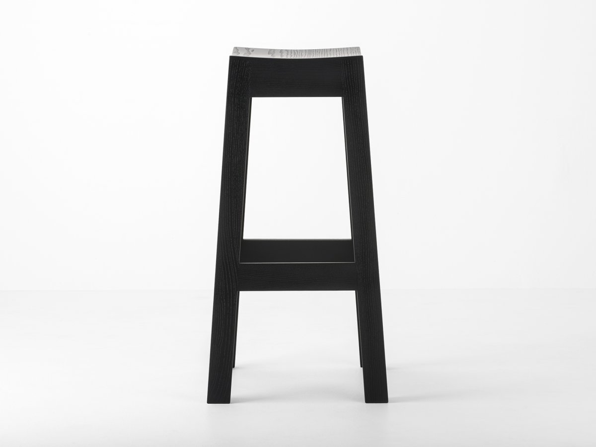Tabouret de bar laqué noir RAL9005 - Wak