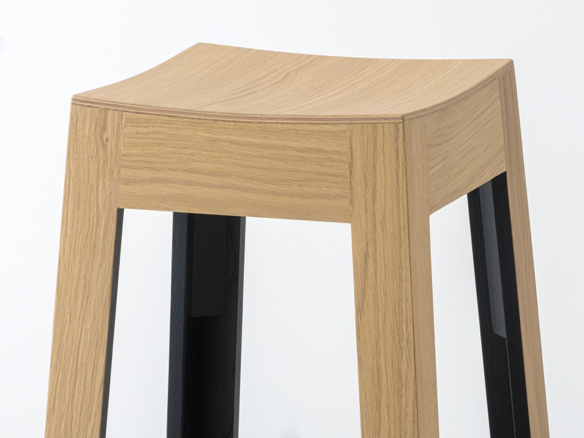Tabouret de bar laqué intérieur hauteur sur mesure - Wak