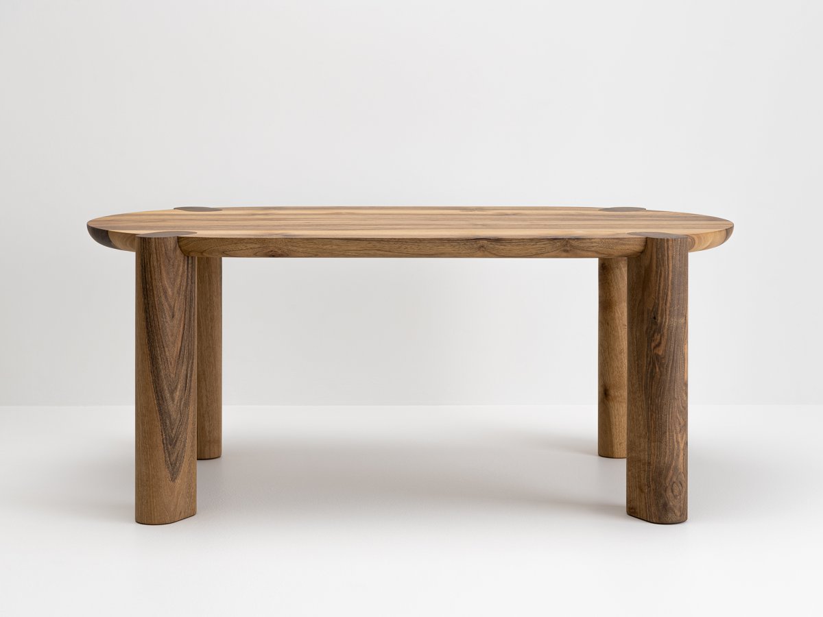 Table basse en noyer Couscous - design raffiné et innovant