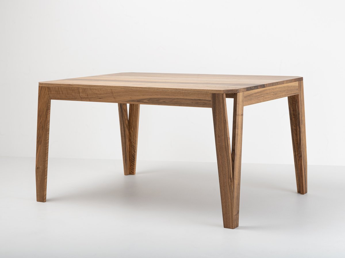 Table Méli-Mélo en noyer massif design sur mesure - Dimensions 140 x 100 cm