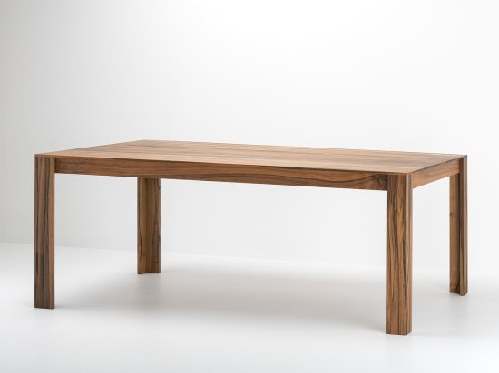 Table de repas en Noyer Meuble Design fabriqué en France - Elmar