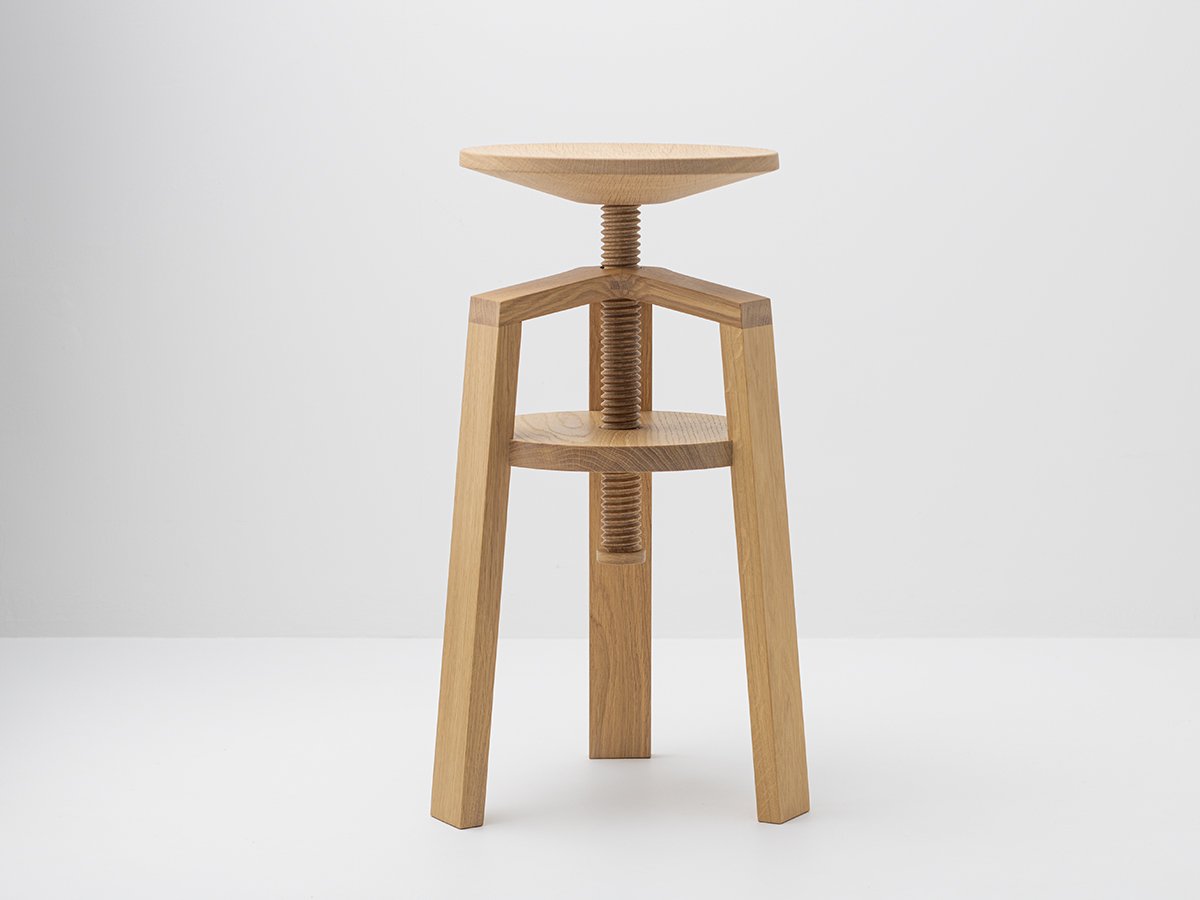 Tabouret d'horloger finition naturelle à l'huile biosourcée