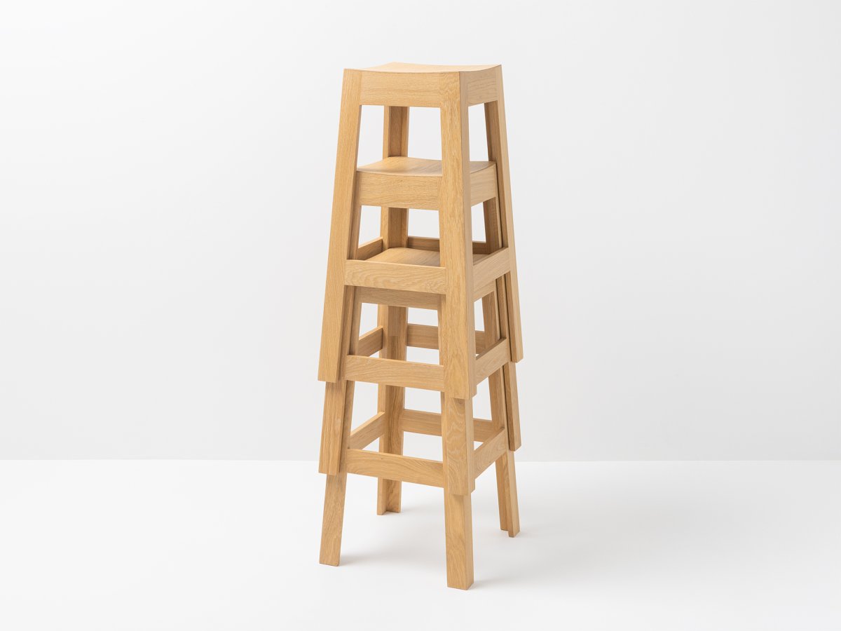 Tabouret empilable hauteur 75 cm en bois made in France