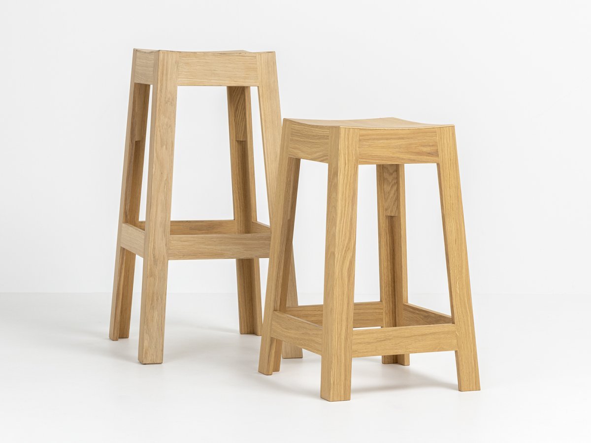 Tabouret de bar 75 et 60 cm en bois design pour table haute 105 et 90 cm